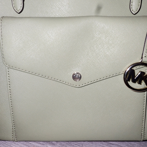 MICHEAL KORS LARGE TOTE - Picture 2 of 8